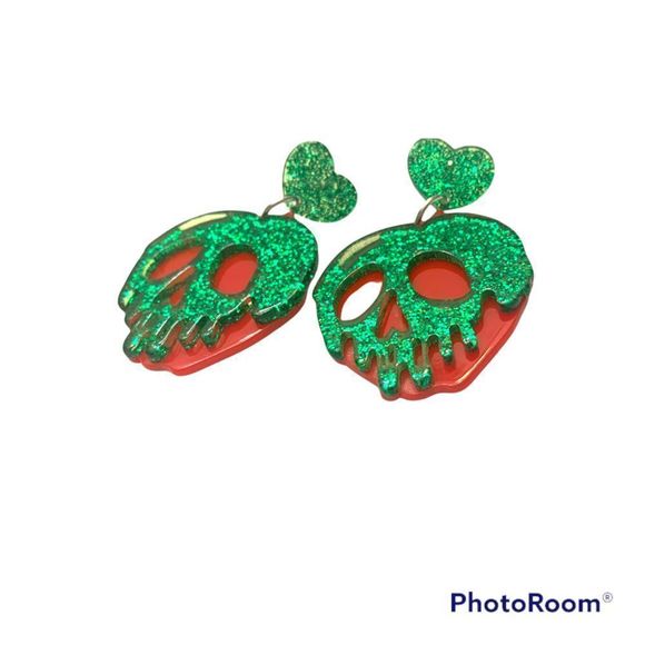 Snow White Poison Apple Earrings - Picture 3 of 5